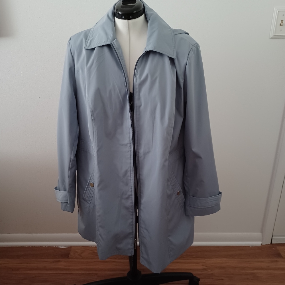 Women's 2x Breckenridge Fall ir Spring jacket in light blue gray